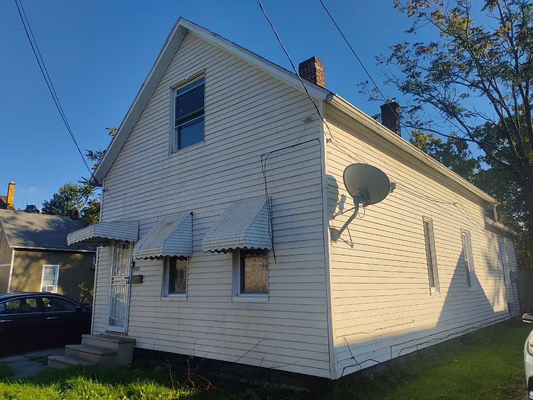4501 Hyde Ave — Photo 5
