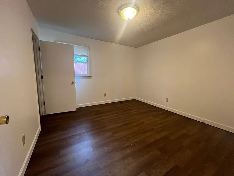 1406 Colony Park Dr — Photo 4
