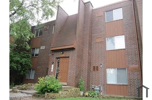 701 Court Of Spruce #4 Photo 1