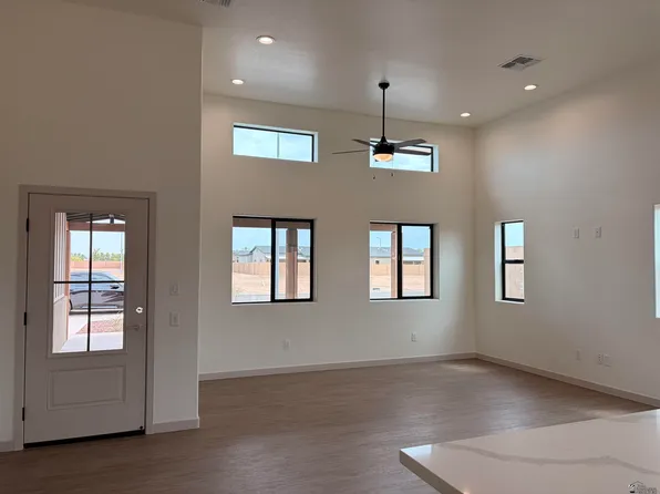 4325 W 31st Ln, Yuma, AZ 85364
