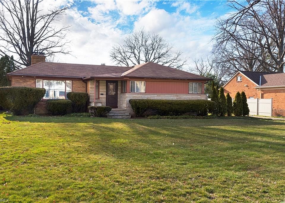 1st image of 1106 Melrose Dr