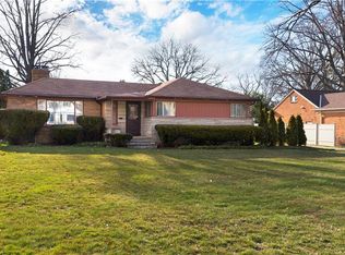 1106 Melrose Dr, Westlake, OH 44145