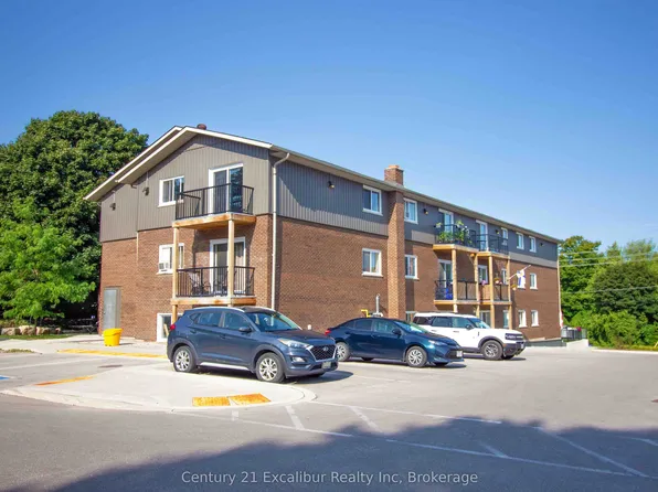 320 Queen St E #4, Centre Wellington, ON N1M 1T4