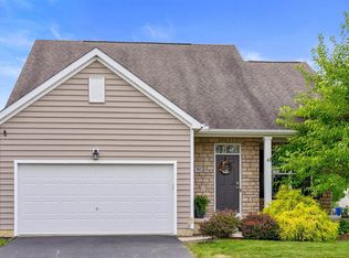 502 Eagle Walk Rd, Delaware, OH 43015