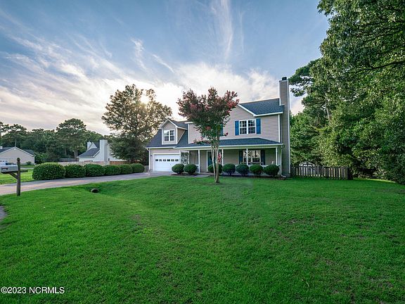 3rd image of 161 Lawndale Lane