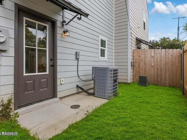 104 Whittington Dr #C — Photo 2