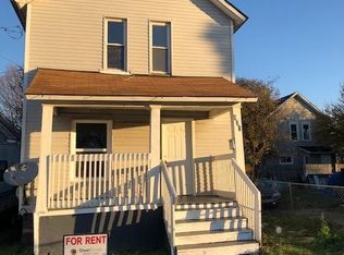825 Euclid Pl, Lansing, MI 48912