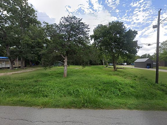 2nd image of 331 6th St