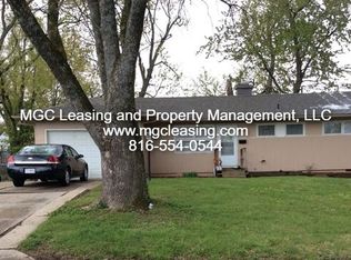 206 SW McClendon Dr, Lees Summit, MO 64081