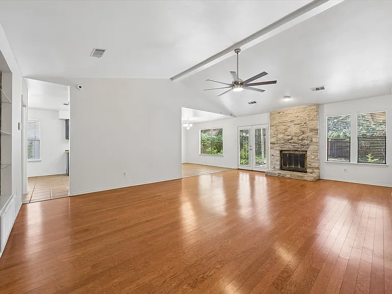 12312 Antoinette Pl — Photo 3