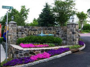 115 Viewpoint Ter, Peekskill, NY 10566