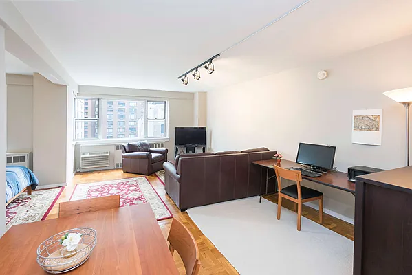 Sold by Compass | media 8