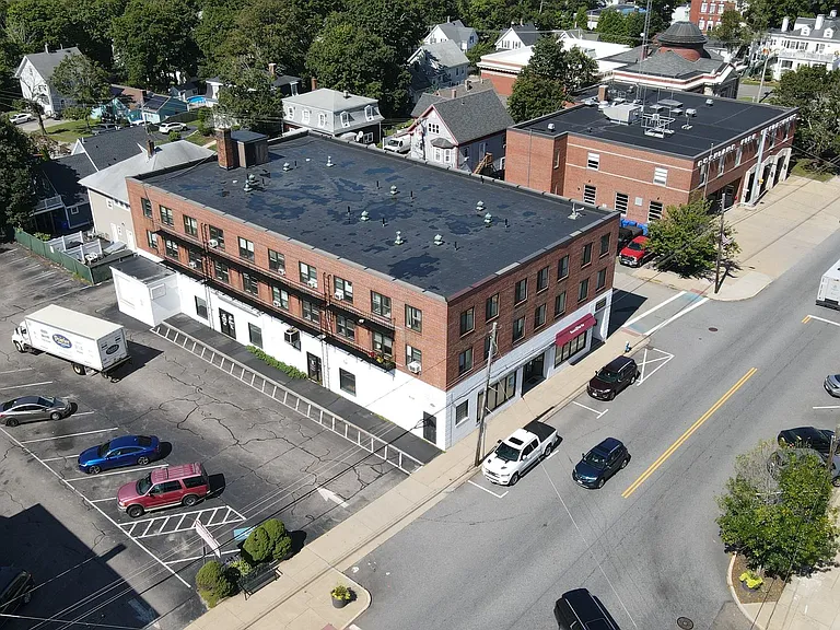346 Union St — Photo 6