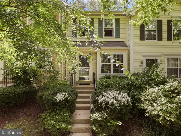 5680 White Dove Ln, Clifton, VA 20124