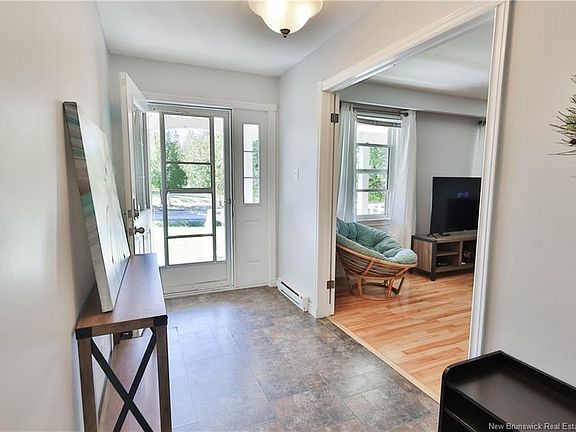 3rd image of 37 Cedar Ridge Blvd