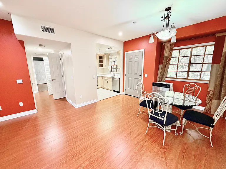 333 N Hill Ave #207 — Photo 13