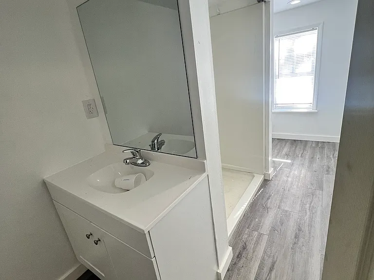 807 W Ragan St — Photo 17