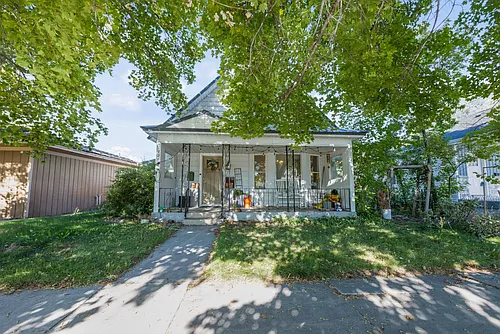 721 N Water Ave Photo 1