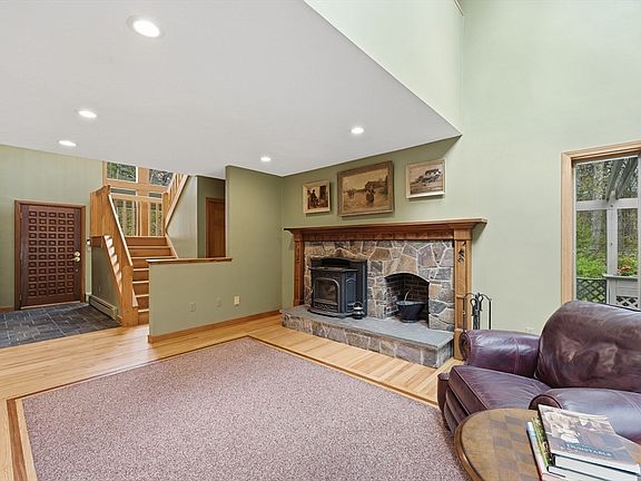 4th image of 9 Upton St