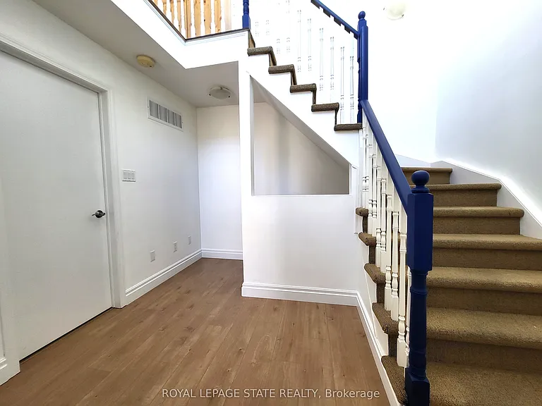 20 Laidlaw St #1122 — Photo 11