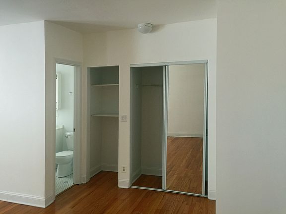 3rd image of 5502 W Lawrence Ave APT 207