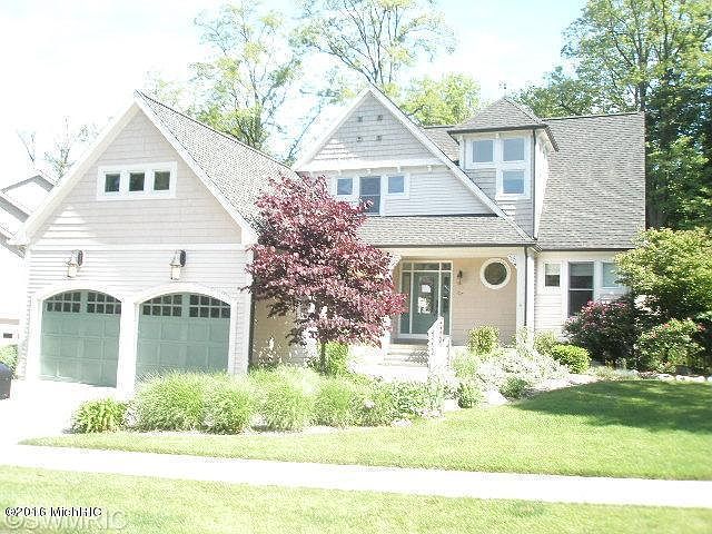 1st image of 27 Streamwood Dr