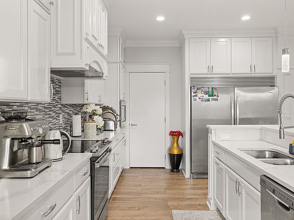 5th image of 5531 164th St
