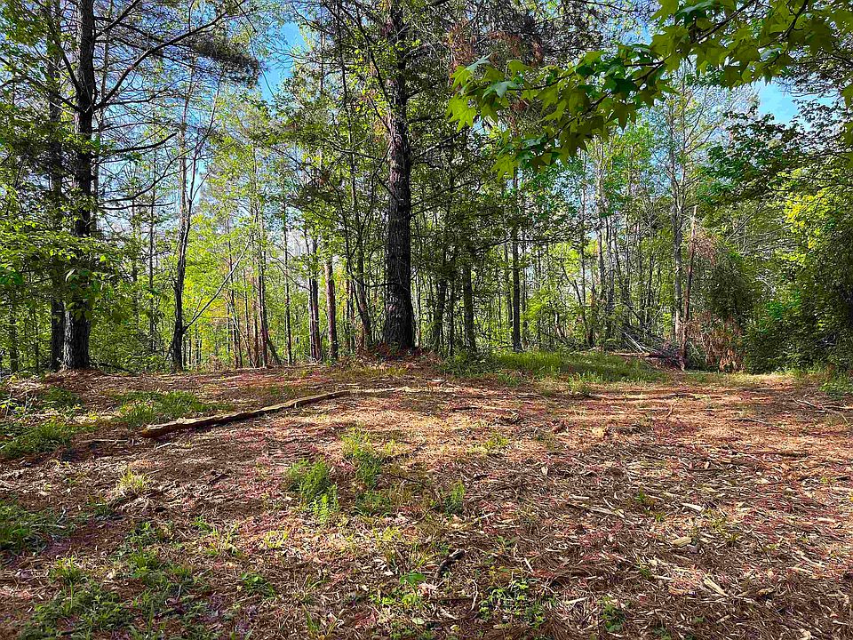 1st image of 900 Tramel Rd