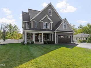 838 Pearse Rd, Schenectady, NY 12309