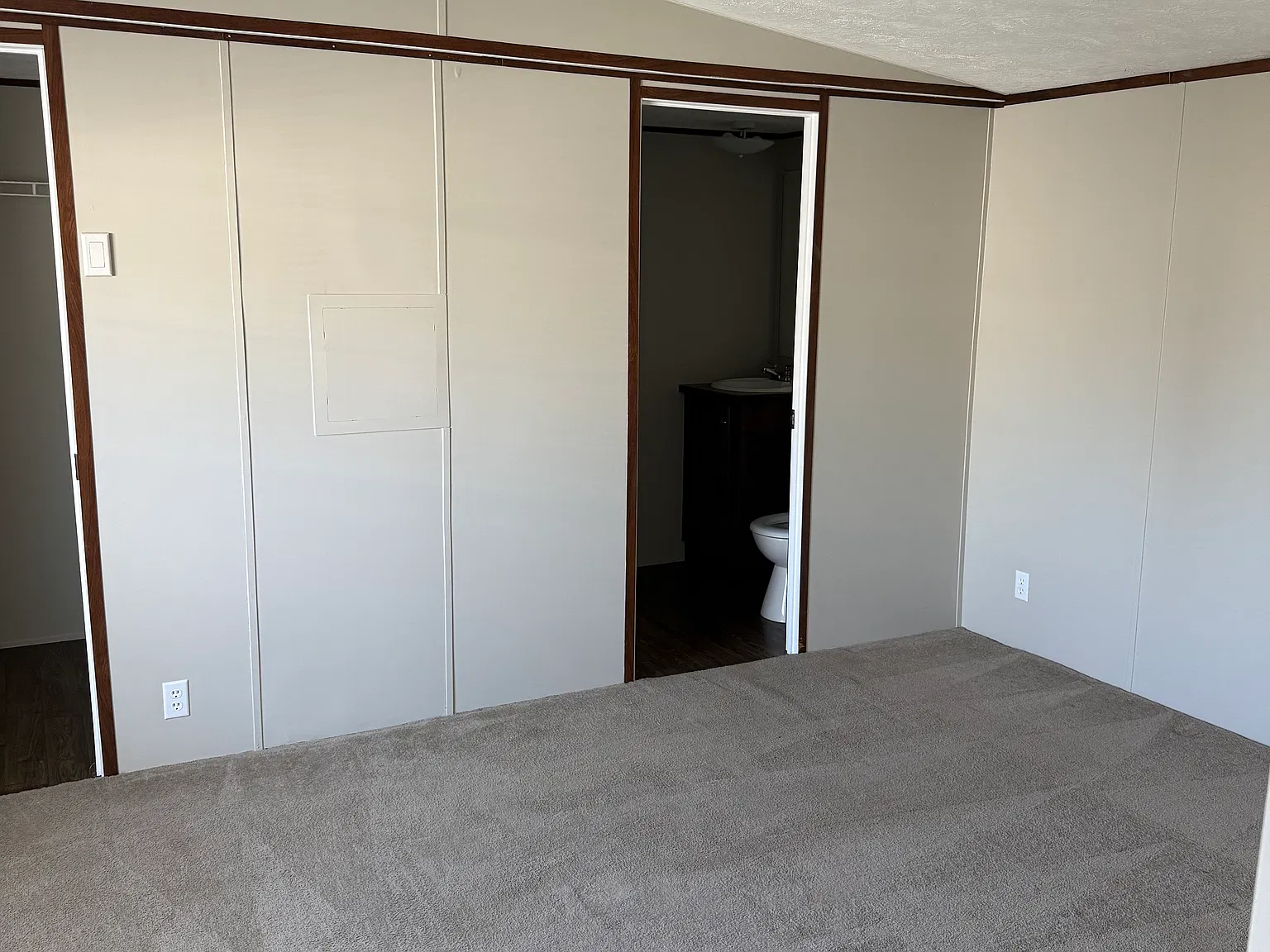 2 bed, 1000 sqft, $850 — Photo 4
