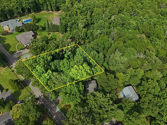 5th image of 5908 Crestview Dr