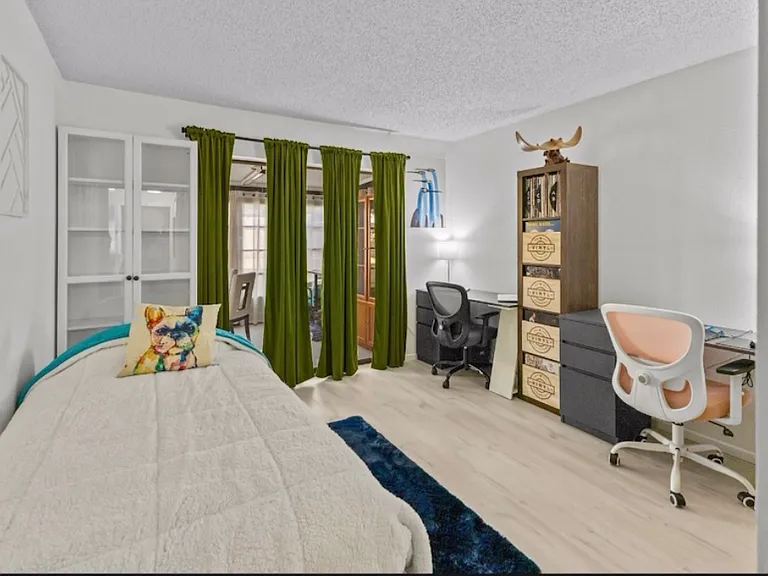 2240 Pinewood Villas Dr — Photo 9