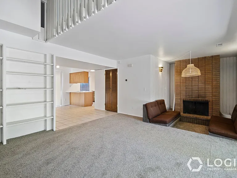 1815 E Woodside Dr #B — Photo 12