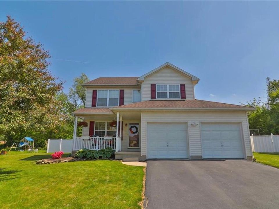 1st image of 345 Vista Ct