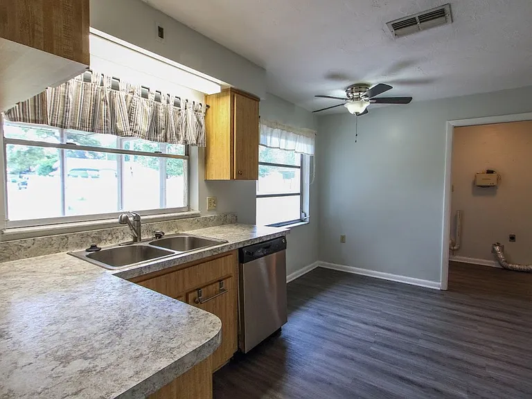 9 Sj Kellner Blvd — Photo 1