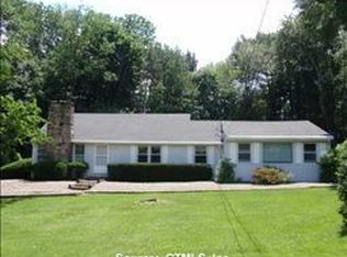 7 Grant Hill Rd, Bloomfield, CT 06002