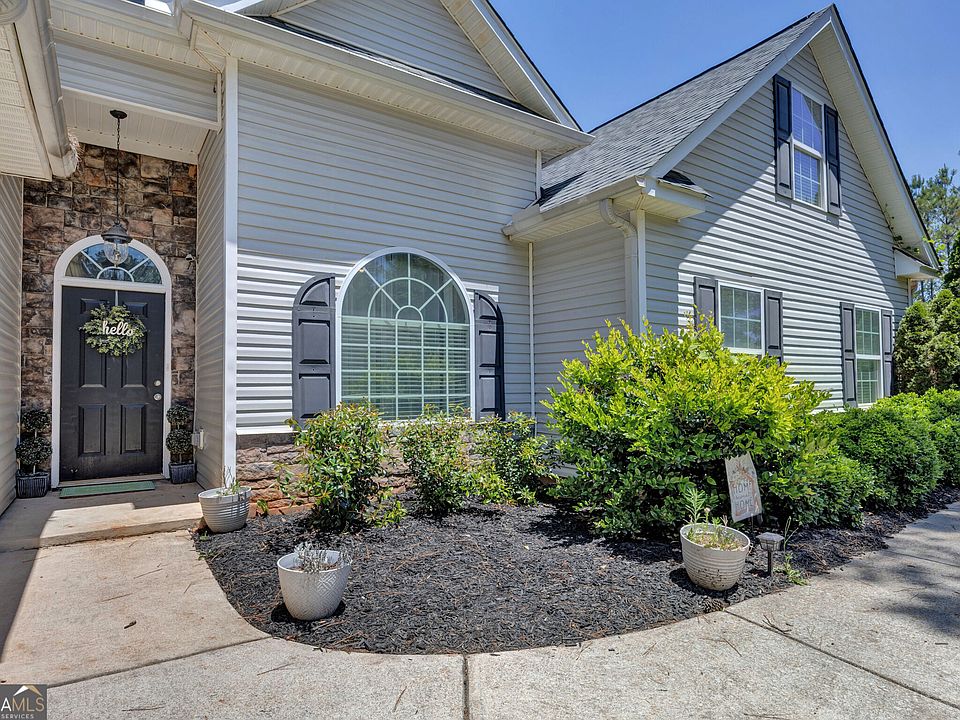 1st image of 10 Pine Shadow Cir