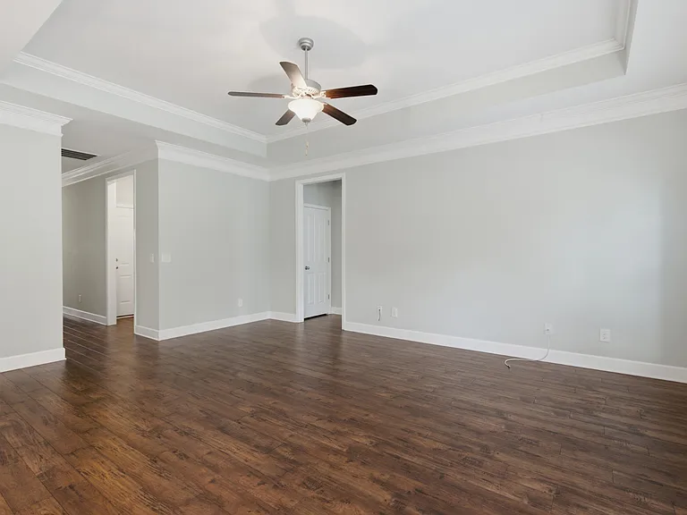 1313 Duns Ln — Photo 5