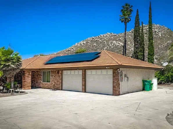 25960 Fran Lou Dr, Moreno Valley, CA 92557