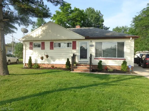 6192 Barbara Ln, Brookpark, OH 44142