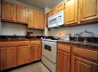 431 S Columbus St APT 315, Alexandria, VA 22314