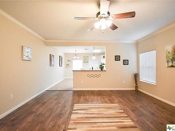 3rd image of 101 Parkstone Dr