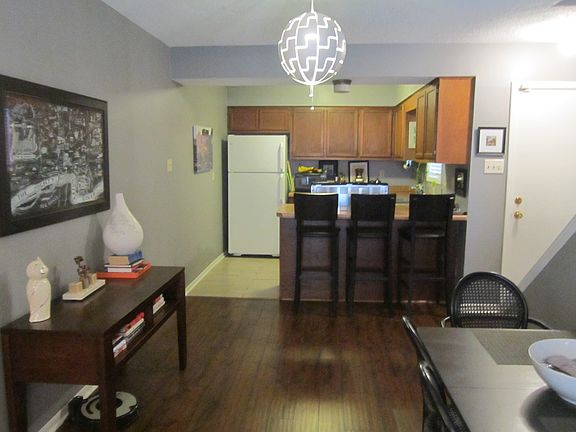 5th image of 3721 California Terrace Dr