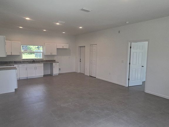 3rd image of 53 Colin Ave S