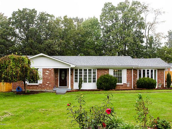 2nd image of 358 E Lakeview Dr