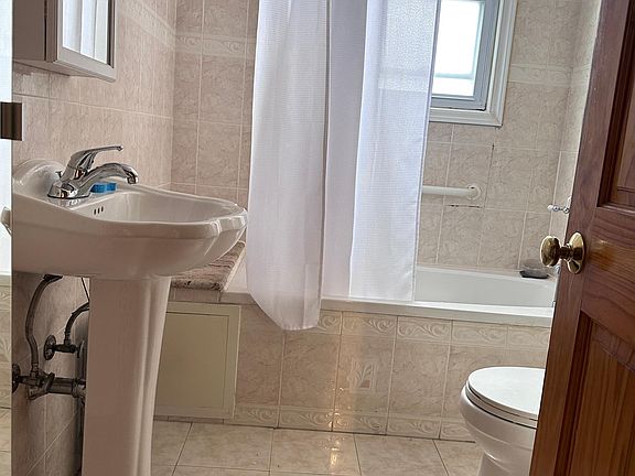5th image of 172 Hope Ave #1F