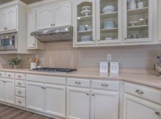 1013 Meadow Brook Dr, Brentwood, CA