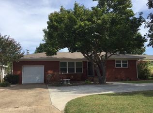 1744 S Walnut St, Pauls Valley, OK 73075