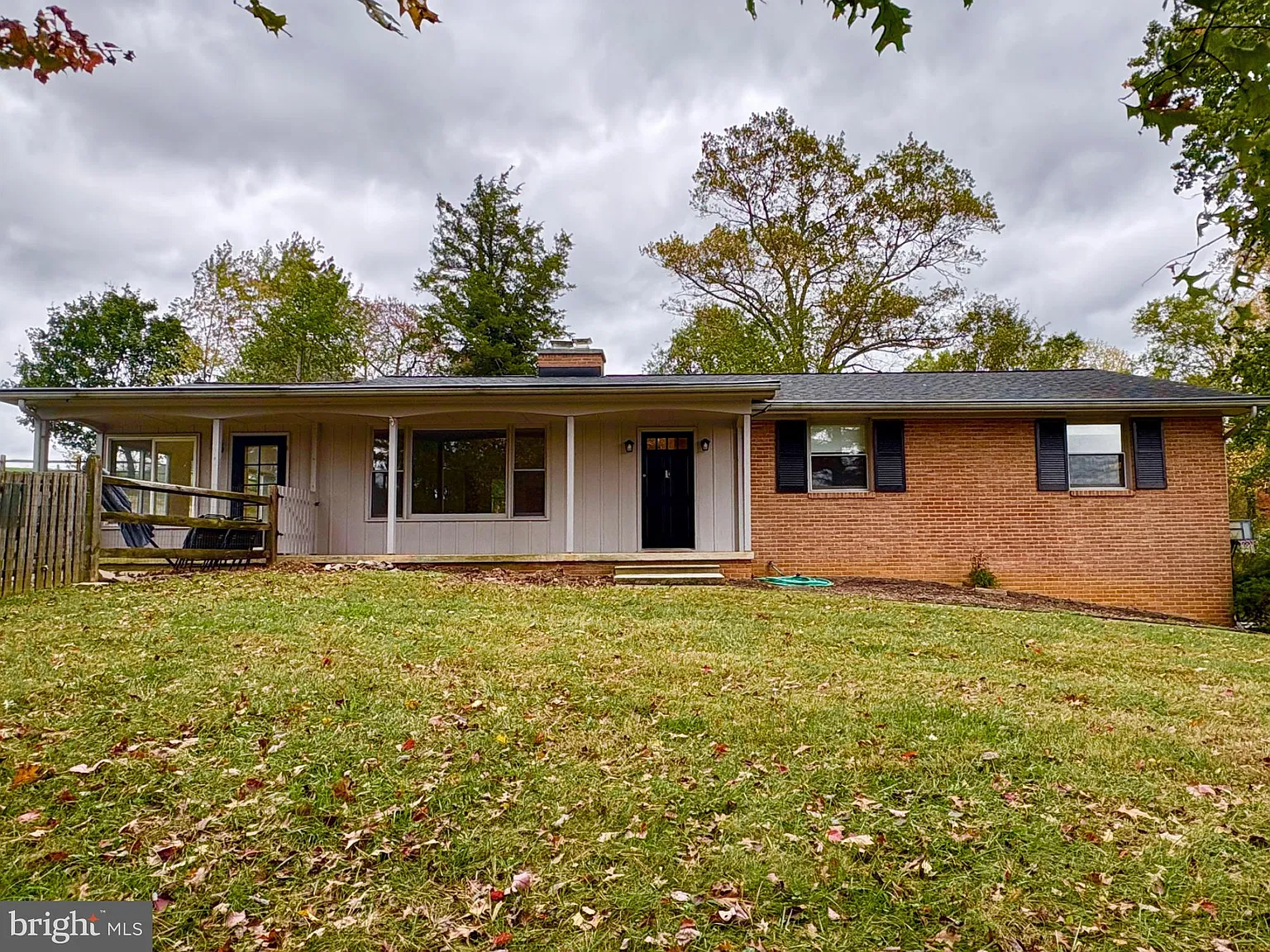3 bed, 2.5 bath, 2201 sqft, $3,200 — Photo 1