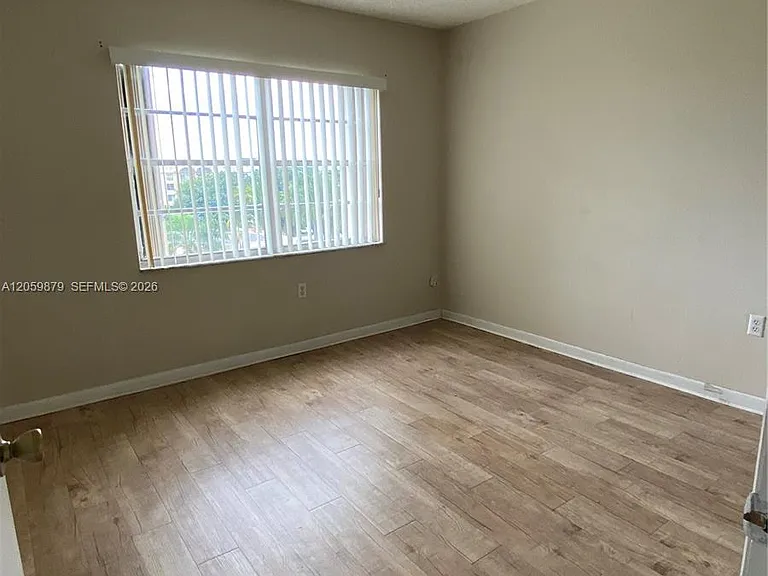 9350 Fontainebleau Blvd #602 — Photo 17